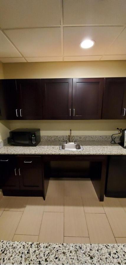 Holiday Inn Express Pittsburgh West - Greentree, An Ihg Hotel Crafton Eksteriør bilde