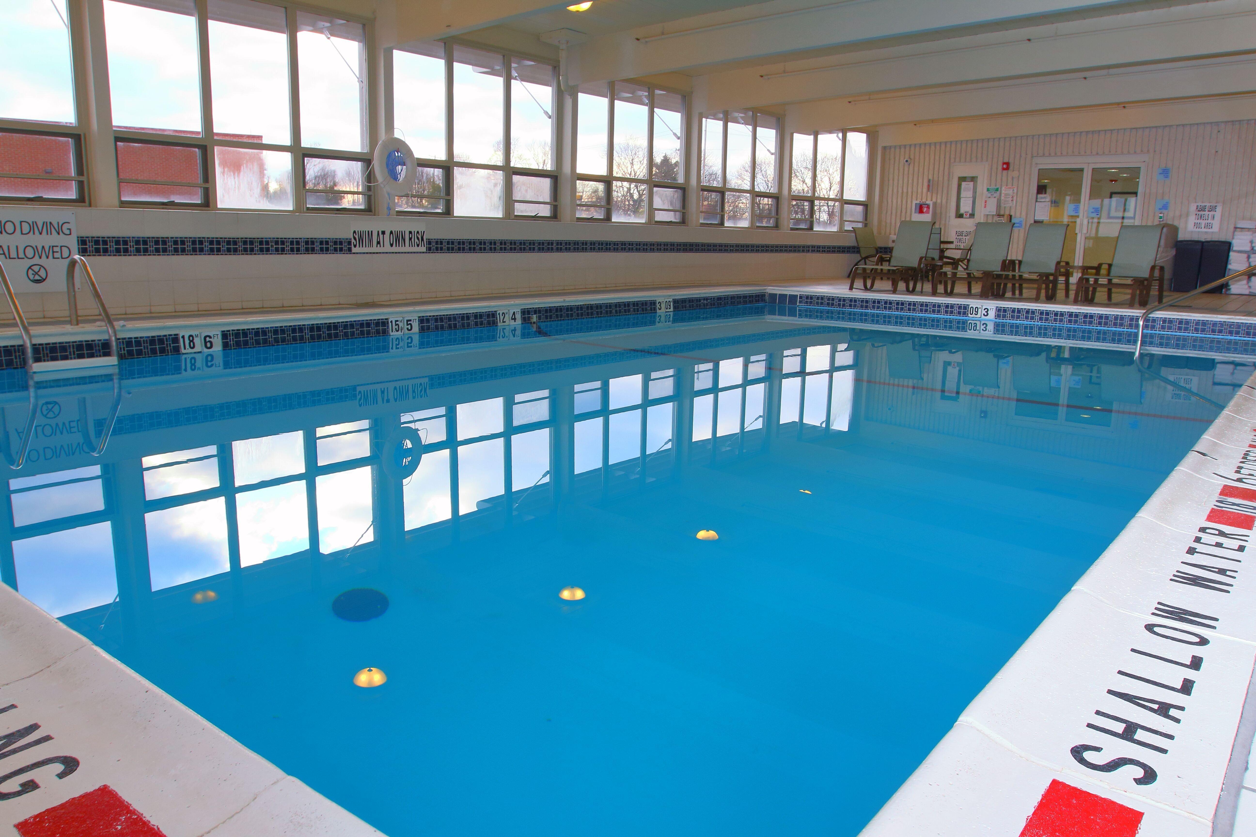 Holiday Inn Express Pittsburgh West - Greentree, An Ihg Hotel Crafton Eksteriør bilde