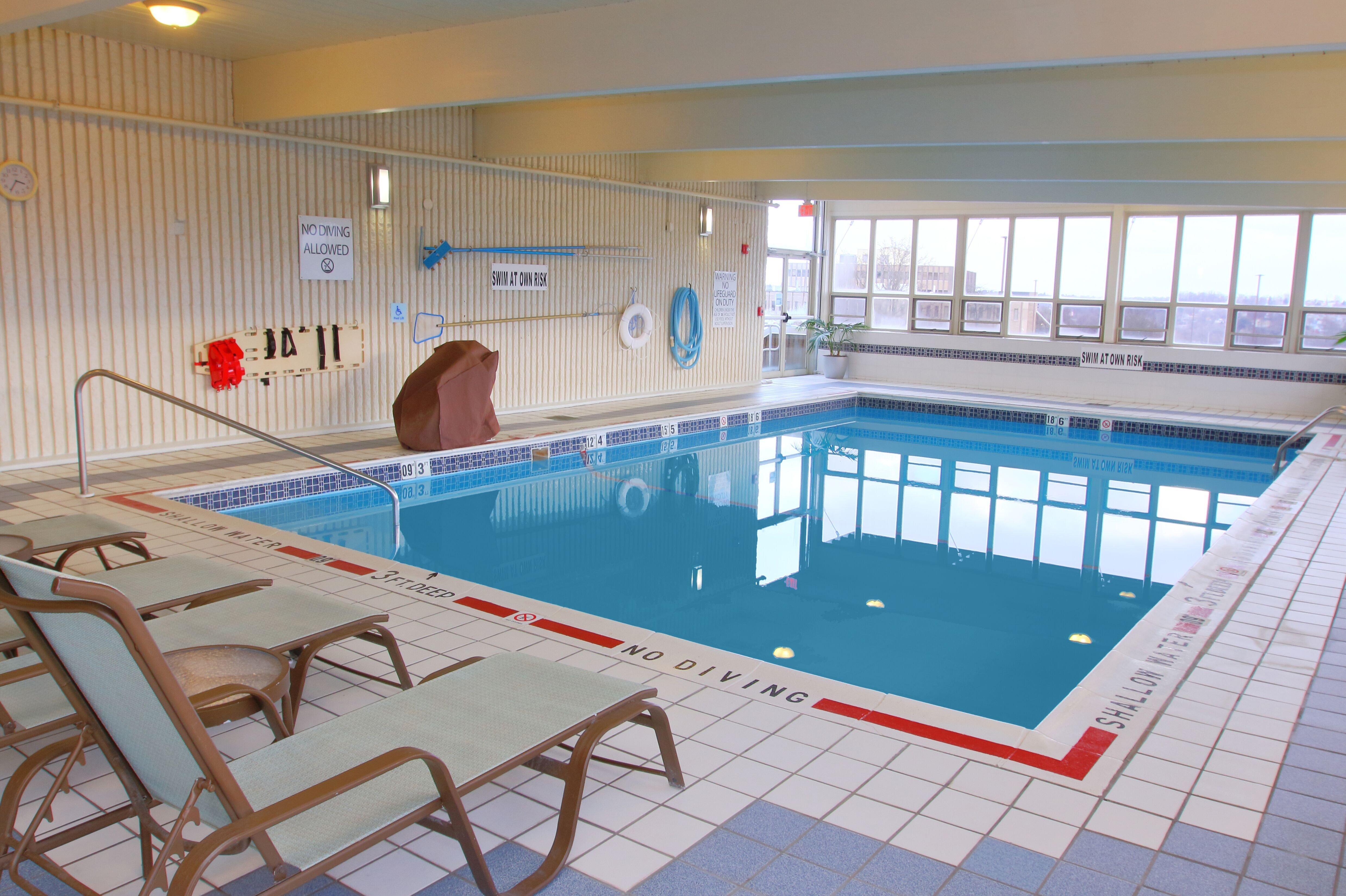 Holiday Inn Express Pittsburgh West - Greentree, An Ihg Hotel Crafton Eksteriør bilde
