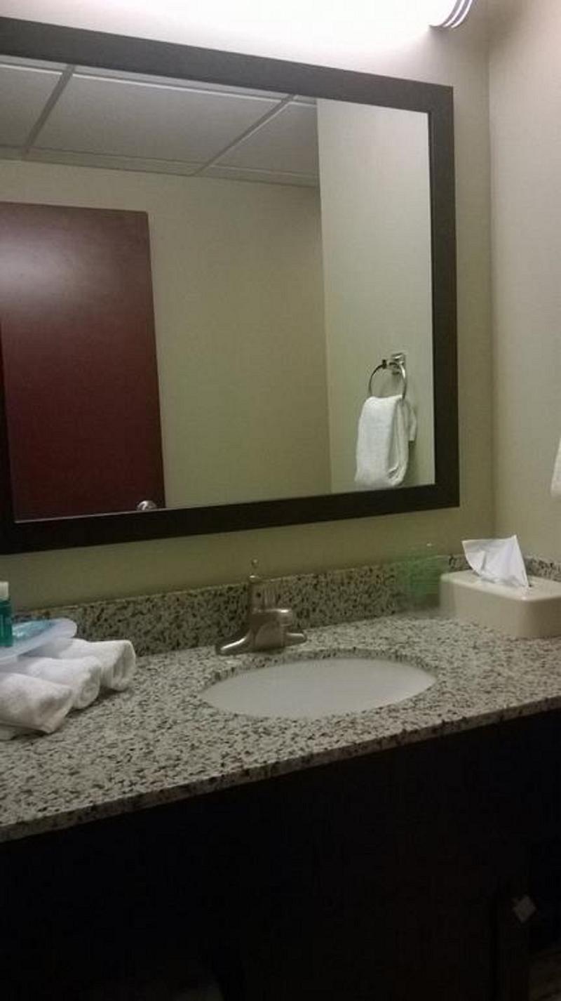 Holiday Inn Express Pittsburgh West - Greentree, An Ihg Hotel Crafton Eksteriør bilde