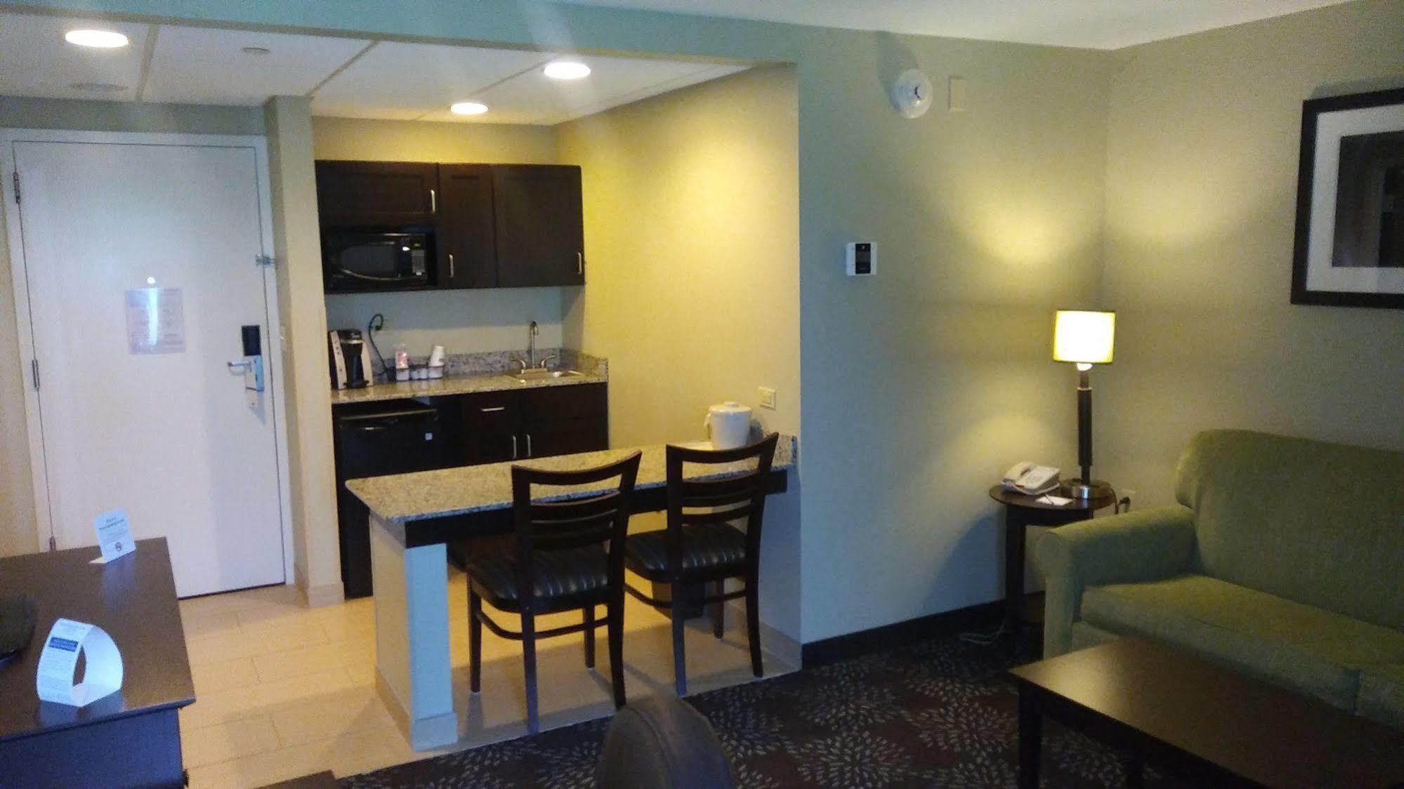 Holiday Inn Express Pittsburgh West - Greentree, An Ihg Hotel Crafton Eksteriør bilde